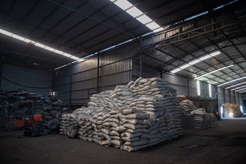 Warehouse storage zone